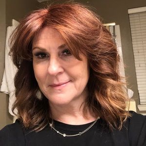 Meet your Posher, Andrea